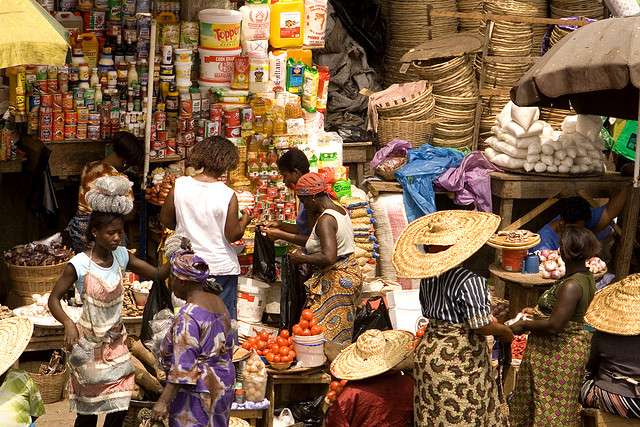 Benin traders - food sellers